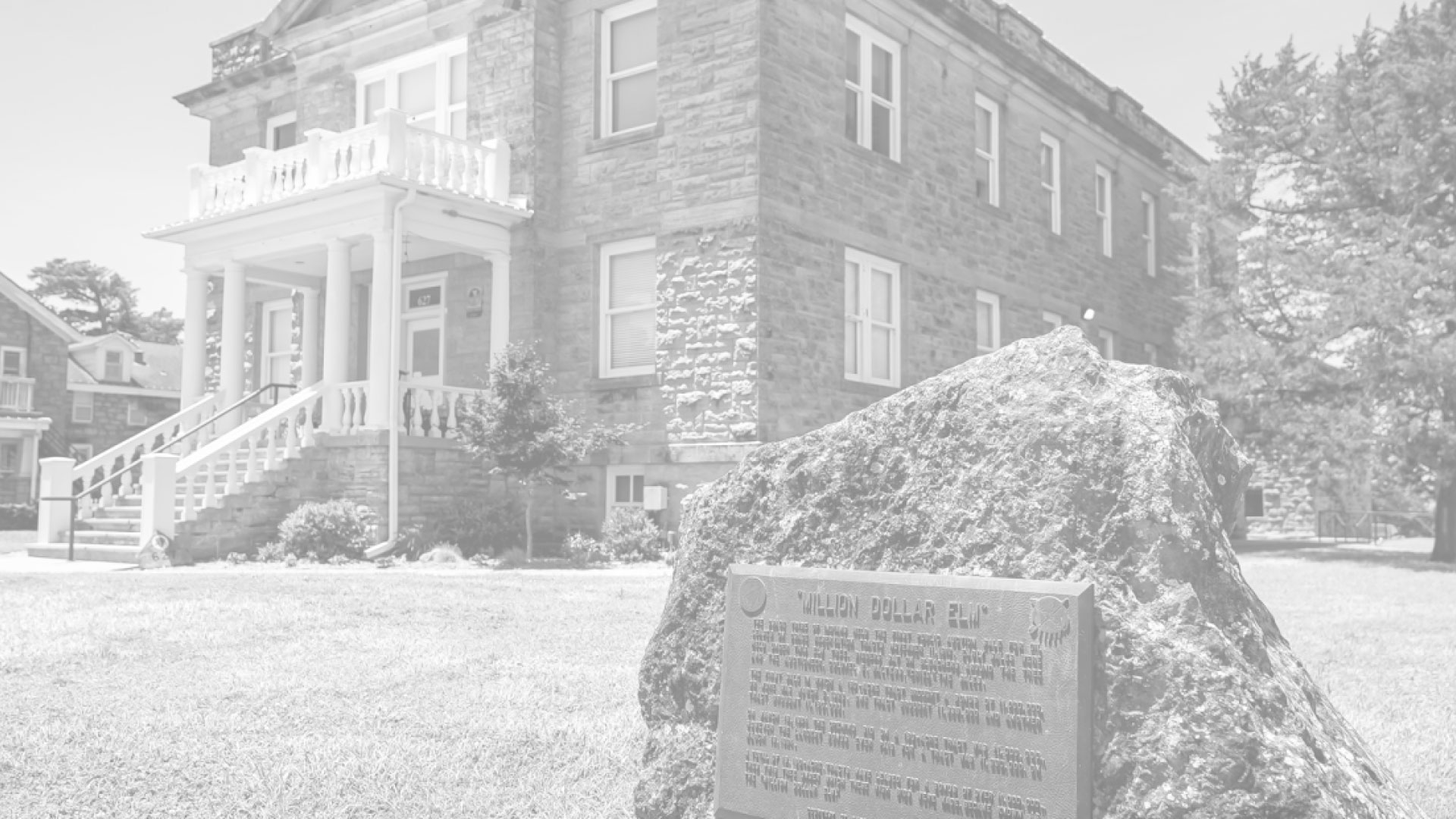 Executive Building, 627 Grandview Avenue, Pawhuska, OK 74056